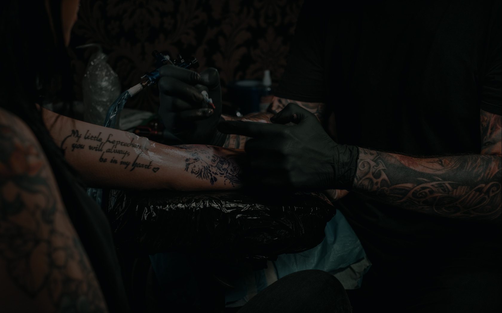Monkey tattoo studio